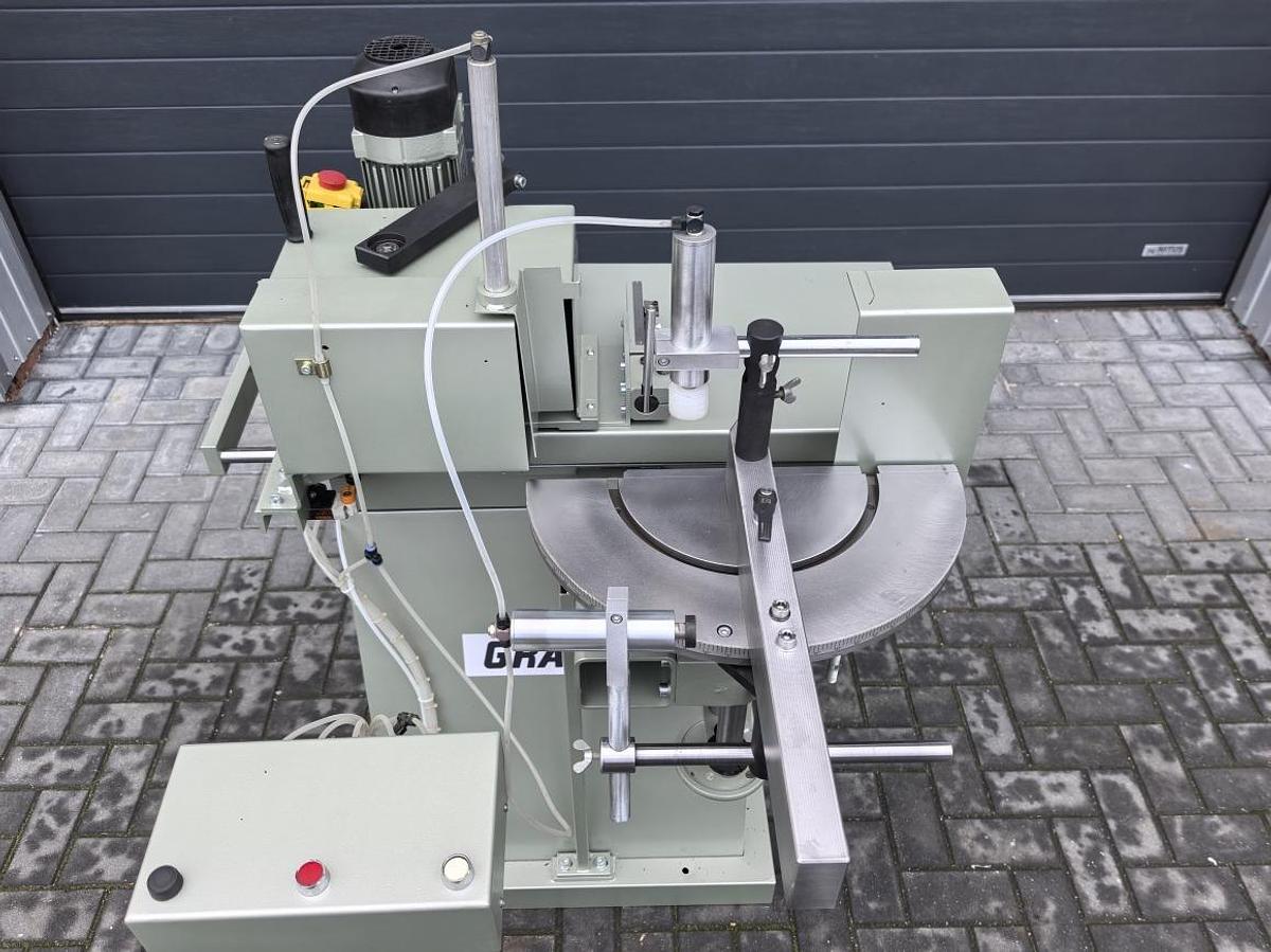 Used AUTOMATIC POST MILLING MACHINE GRAULE AKF 6/250