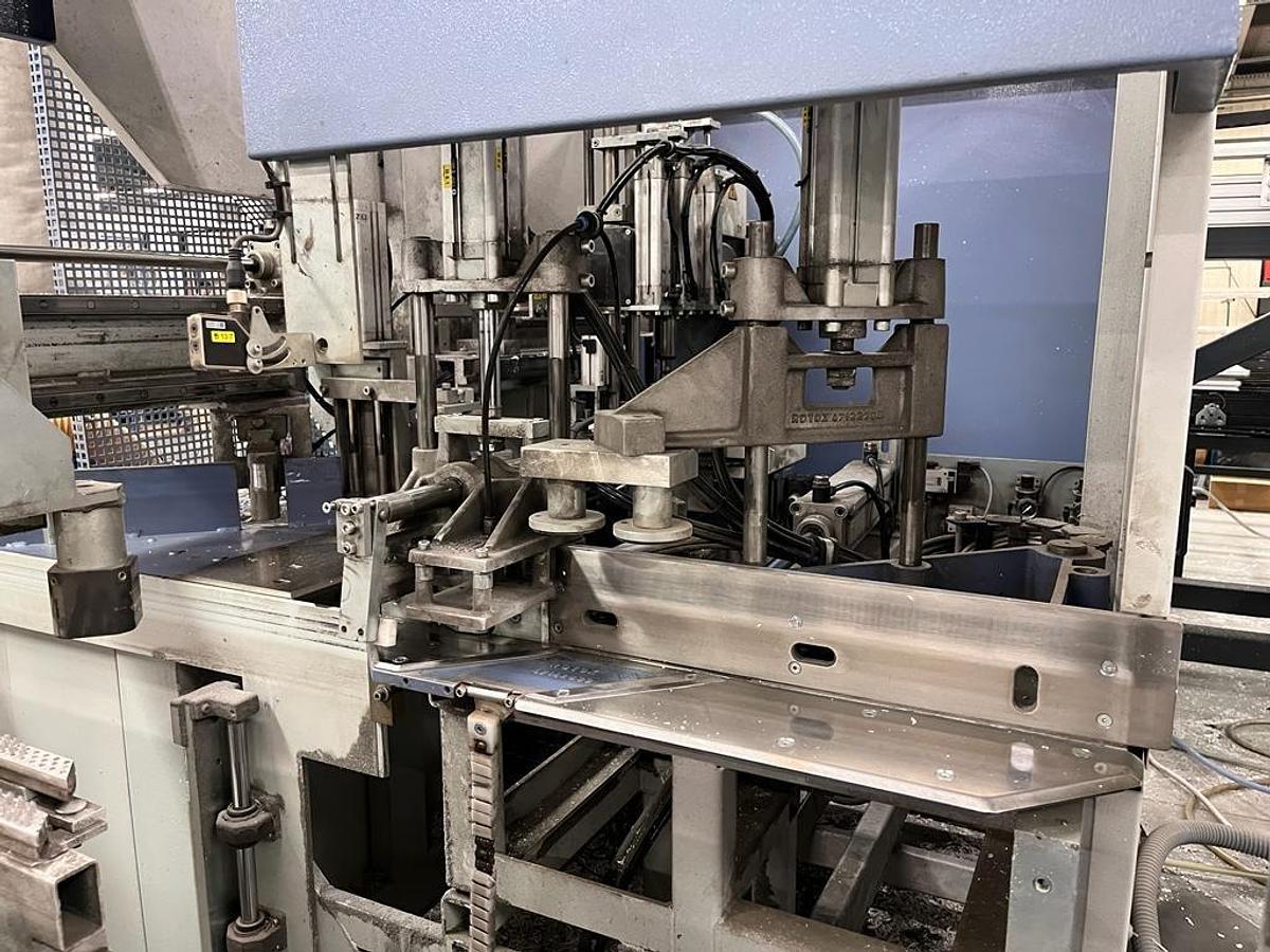 Używane OCZYSZCZARKA CNC DO NAROŻY ROTOX EPA 472 + WT ROK 2011