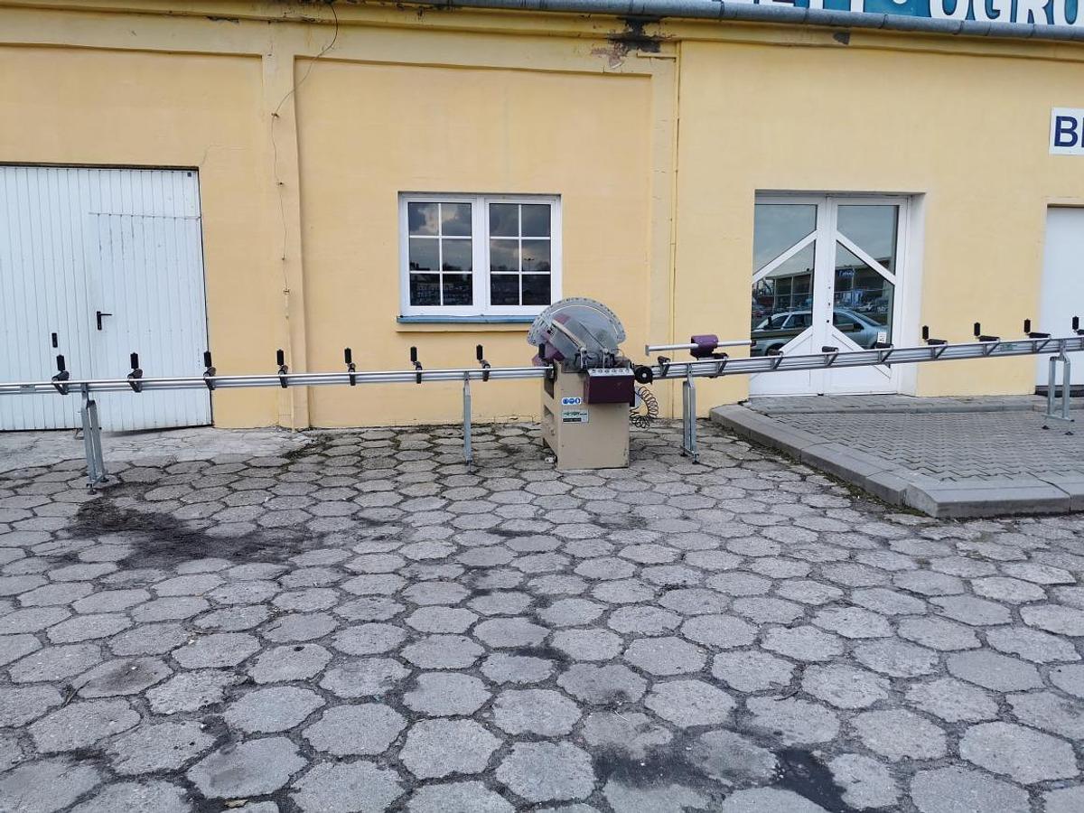 Używane PIŁA JEDNOGŁOWICOWA AUTOMATYCZNA DO ALUMINIUM FOM INDUSTRIE SPRING ECHO