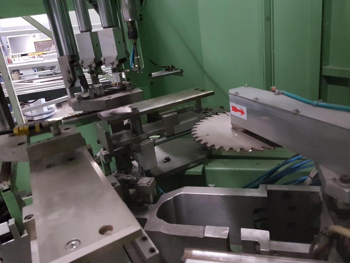 Used CNC CORNER CLEANING MACHINE URBAN SV 530 YEAR 2007