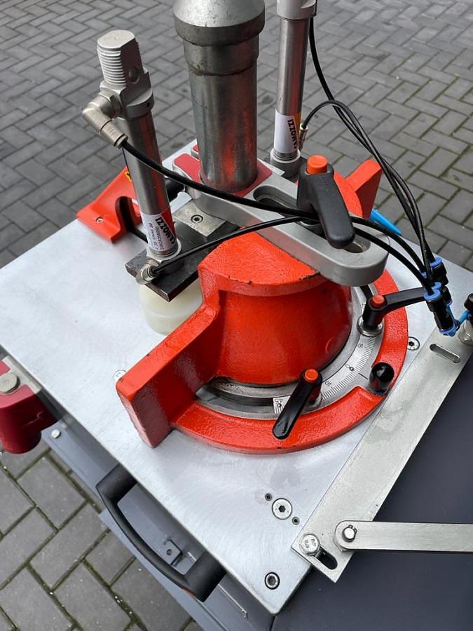 Used TEKNA TK 100 SINGLE HEAD ALUMINIUM SLAT SAW YEAR 2008