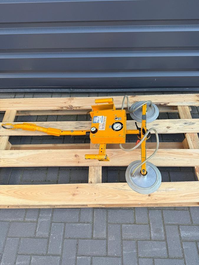Used FEDERHENN GLASS VACUUM LIFTER YEAR 2011