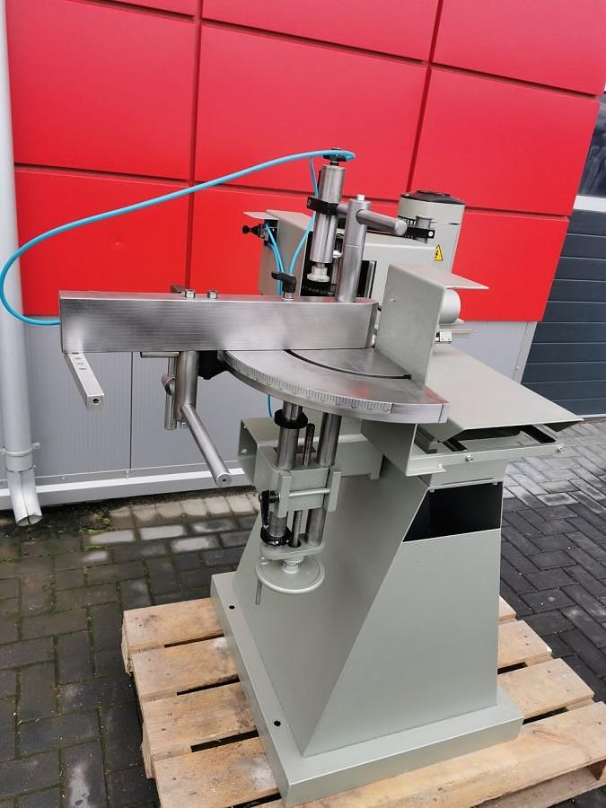 Used POLE MILLING MACHINE GRAULE AKF 6/250 YEAR 2000
