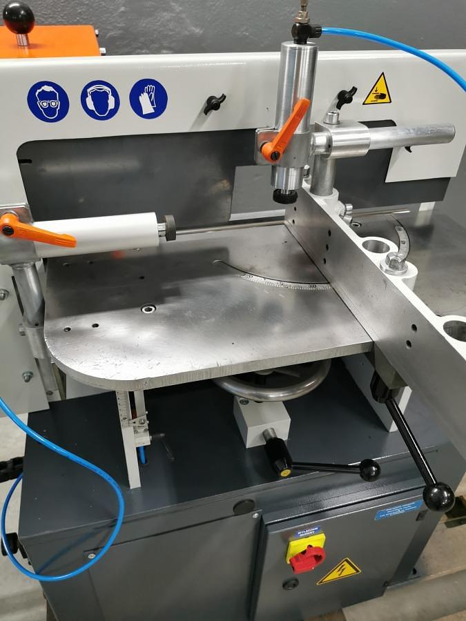 Used POST MILLING MACHINE ELUMATEC AF 222 YEAR 1996