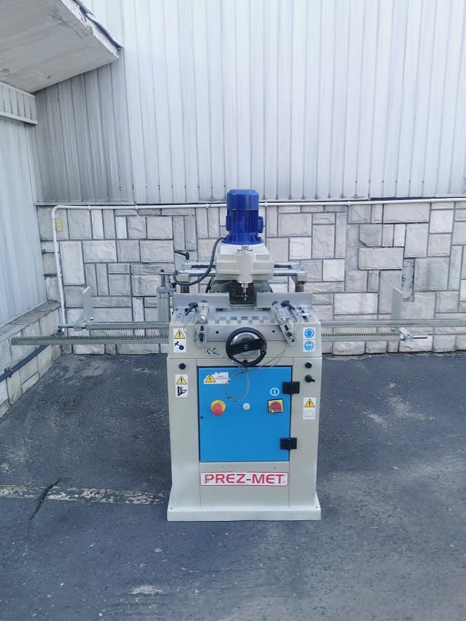 Used MILLING AND COPYING MACHINE PREZ- MET KL 45A YEAR 2008