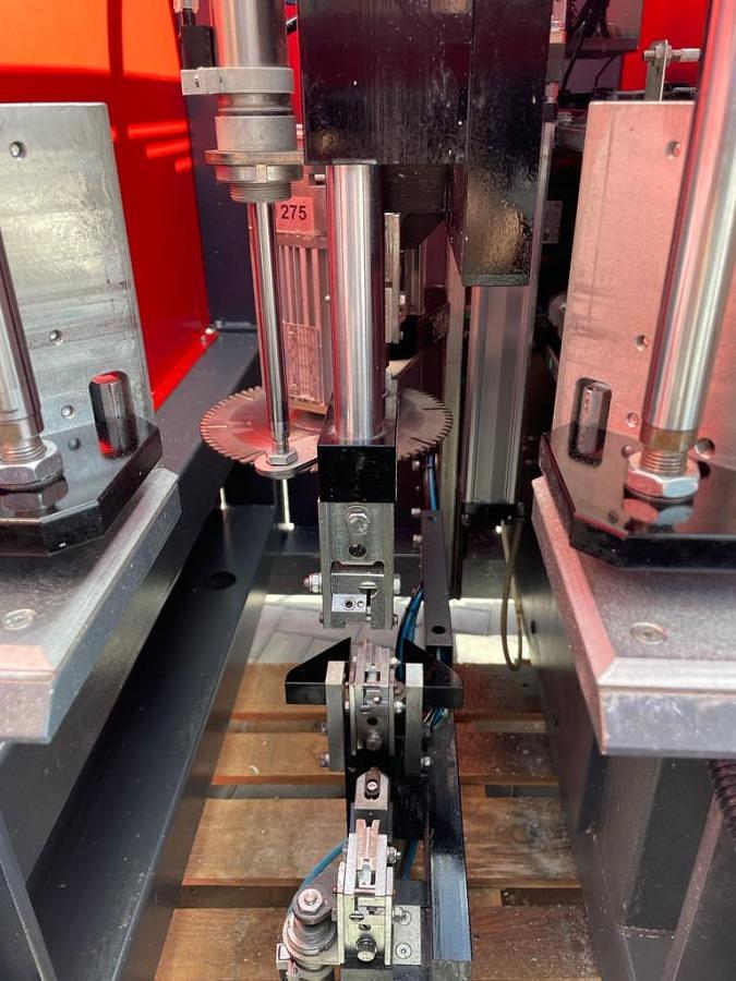 Used CNC CLEANING MACHINE GRAF SYNERGY WP CNC 2T YEAR 2011