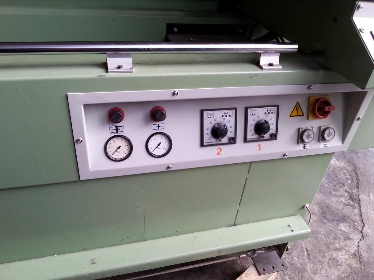 Używane ZGRZEWARKA DWUGŁOWICOWA URBAN AKS 3900 ROK 2007