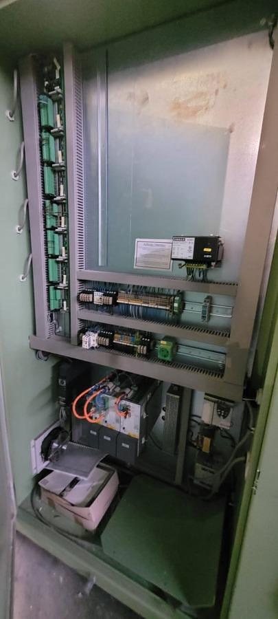 Używane OCZYSZCZARKA CNC DO NAROŻY URBAN SV 430 ROK 2006