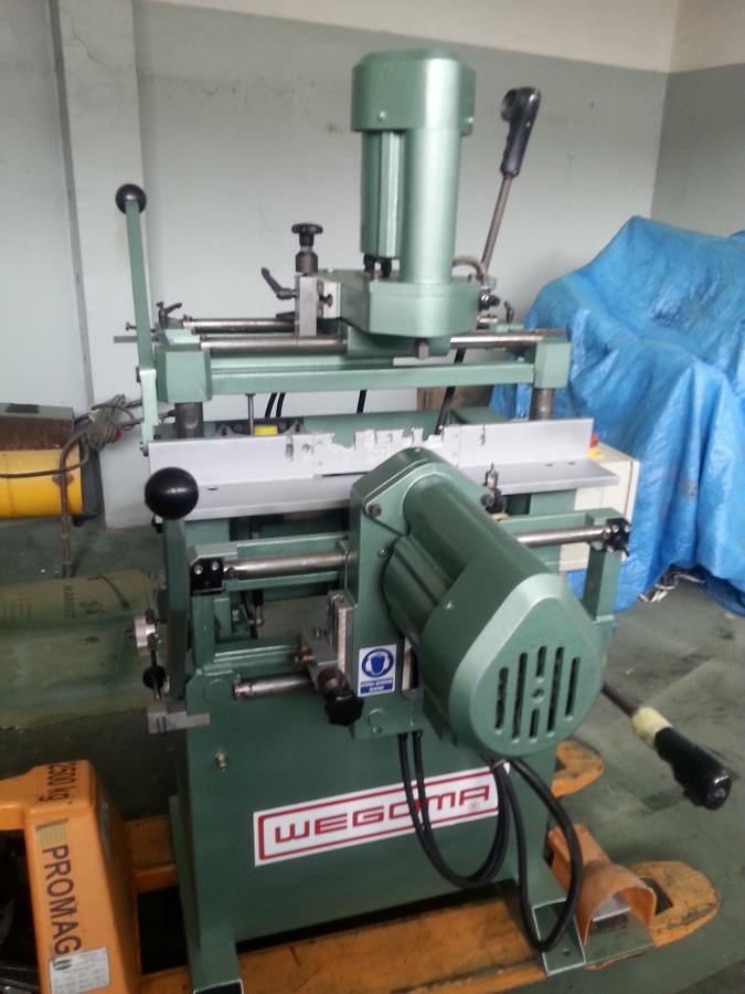 Used MILLING AND COPYING MACHINE FOR AL WEGOMA KF 228 YEAR 1998