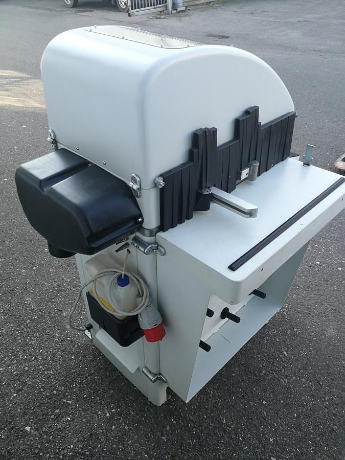 Używane FREZARKA DO SŁUPKA FOM INDUSTRIE MISTRAL 26 A ROK 2006