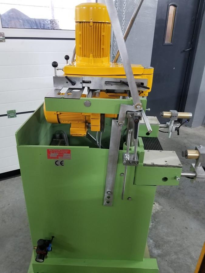Used ROTOX MILLING AND COPYING MACHINE KF 349