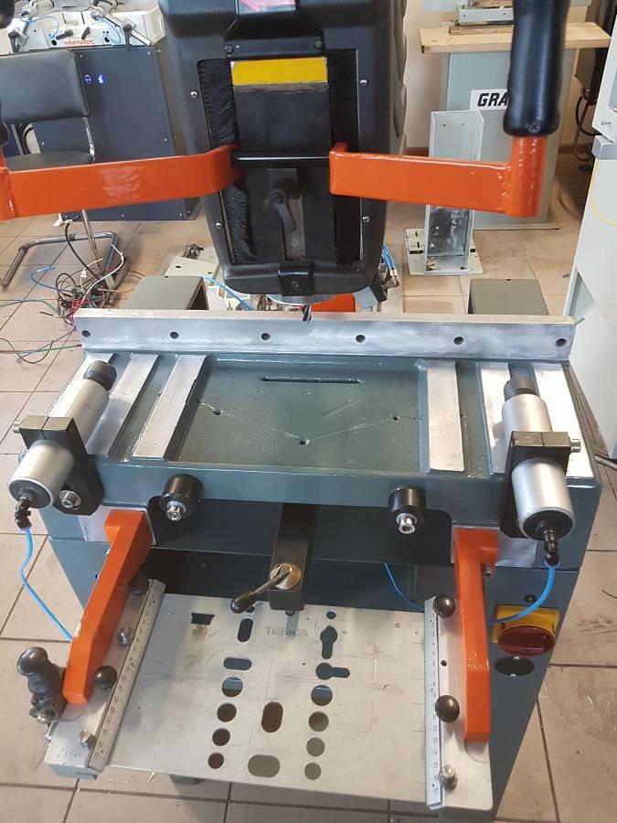 Used MILLING AND COPYING MACHINE TEKNA TK 579