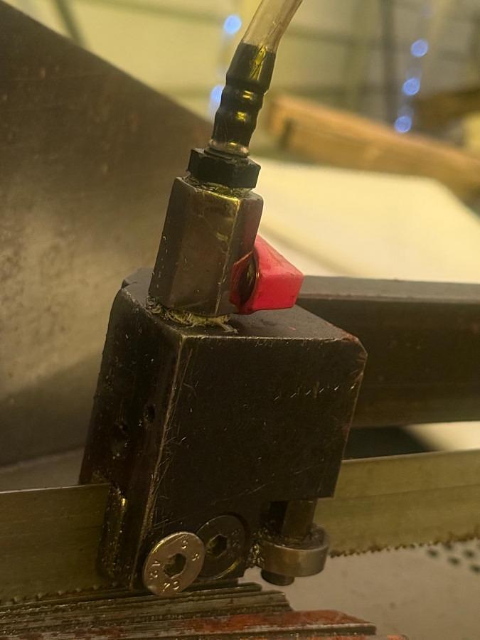 Używane PRZECINARKA TAŚMOWA  AUTOMATYCZNA BOMAR ERGONOMIC 290.250 GAC ROK 2008