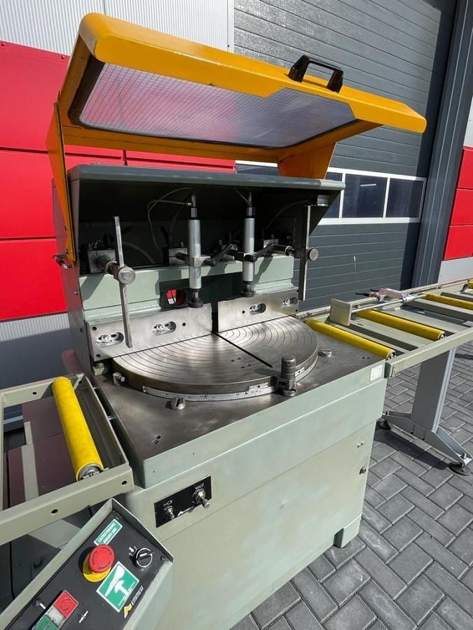 Used SINGLE HEAD SAW EMMEGI SCA 550 YEAR 2003