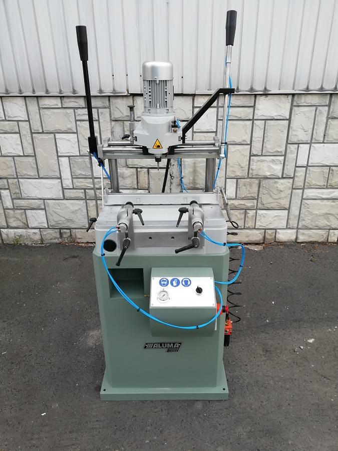 Used MILLING AND COPYING MACHINE ALUMA PANTO 10 YEAR 2004