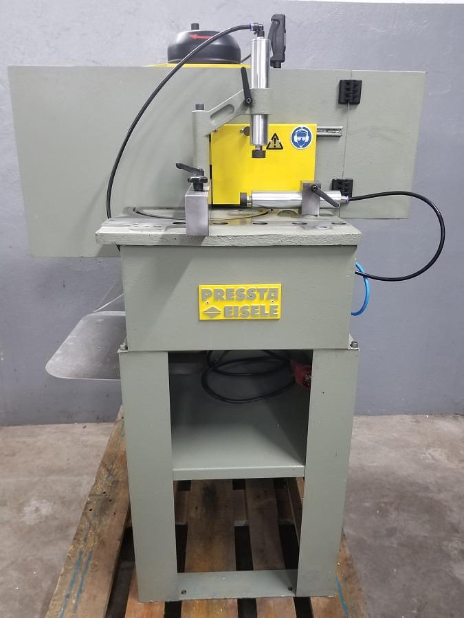 Used PRESSTA EISELE AKF 250 L COLUMN MILLING MACHINE