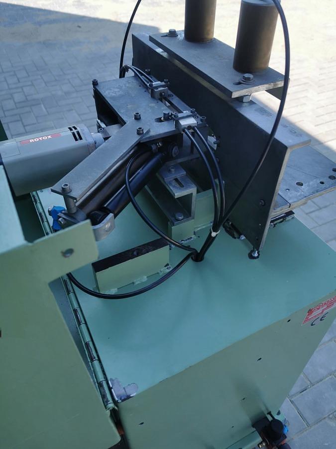 Używane KLAMKOWNICA  AUTOMAT ROTOX  FBO 222