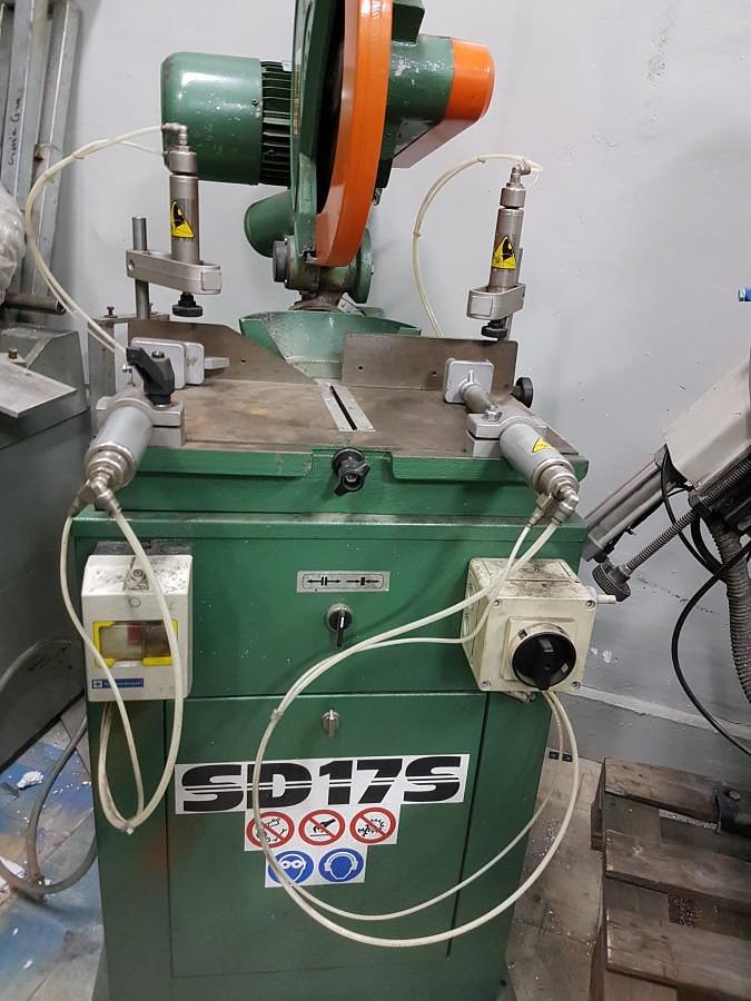 Used SINGLE HEAD SAW WEGOMA SD 17 / MS YEAR 1996