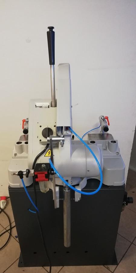 Used ELUMATEC SINGLE HEAD SAW MGS 72/30