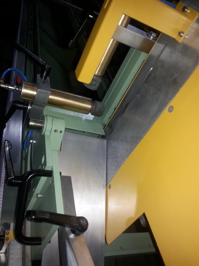 Used RAPID DGS 10 DOUBLE-HEAD SAW (200 M) YEAR 1998