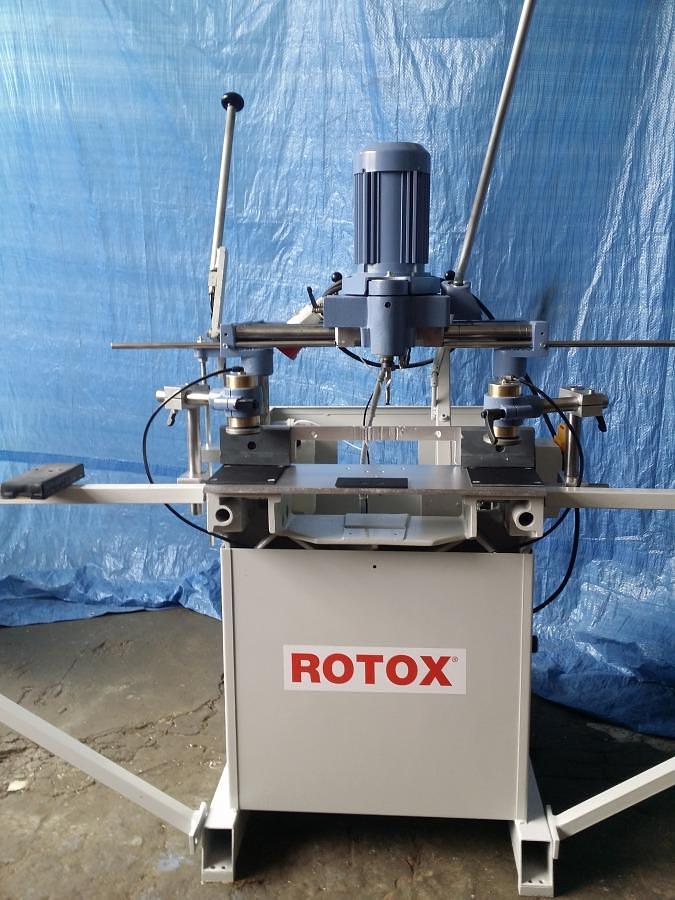 Used ROTOX KF 341 MILLING MACHINE 2006