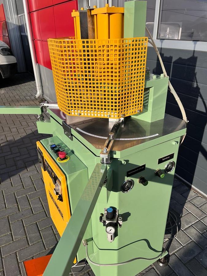 Used SINGLE HEAD WELDING MACHINE HOLLINGER KPSM - E- VIII YEAR 1996
