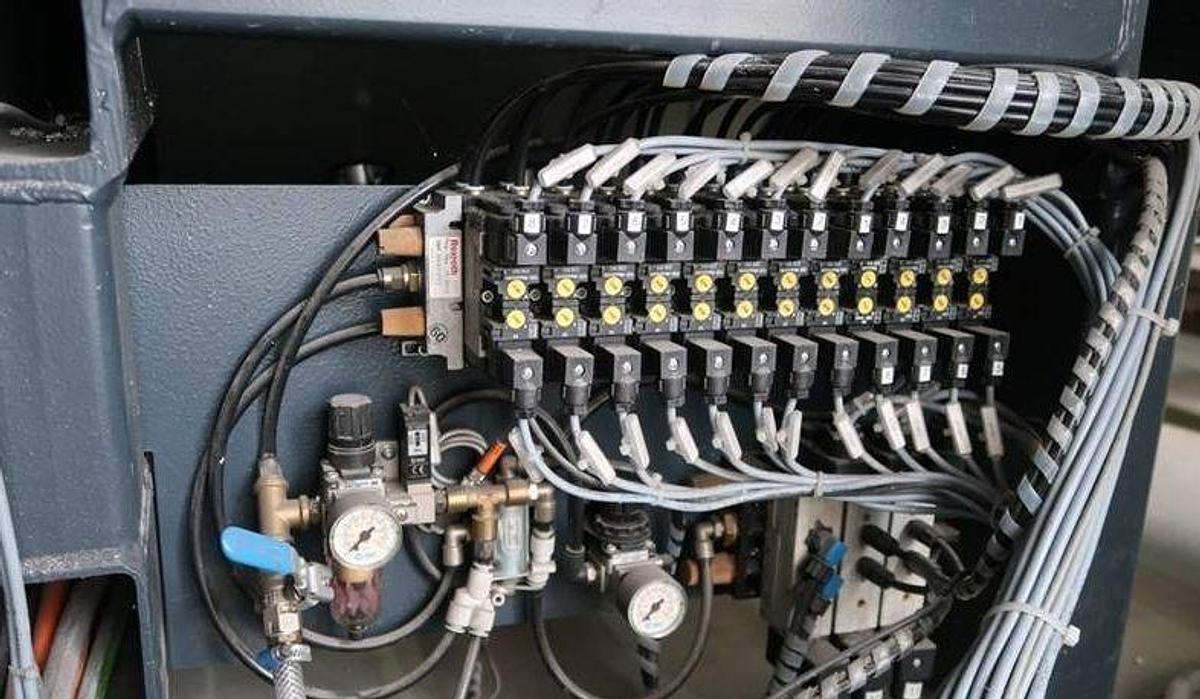 Używane CENTRUM OBRÓBCZE SCHUCO PBX AL 7200 ROK 2010