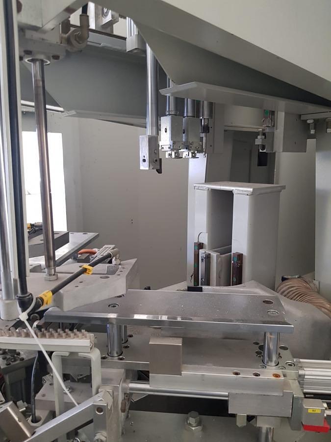 Used CNC URBAN CC SV 530 / 4B WITH TURNING STATION YEAR 2012