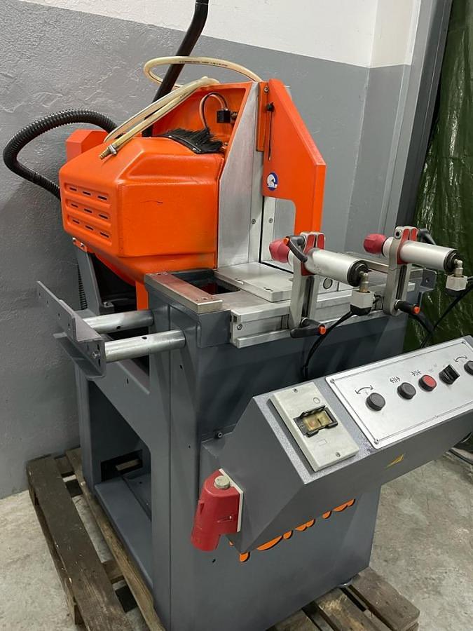 Used TEKNA TK 123 P SINGLE HEAD SAW YEAR 2007