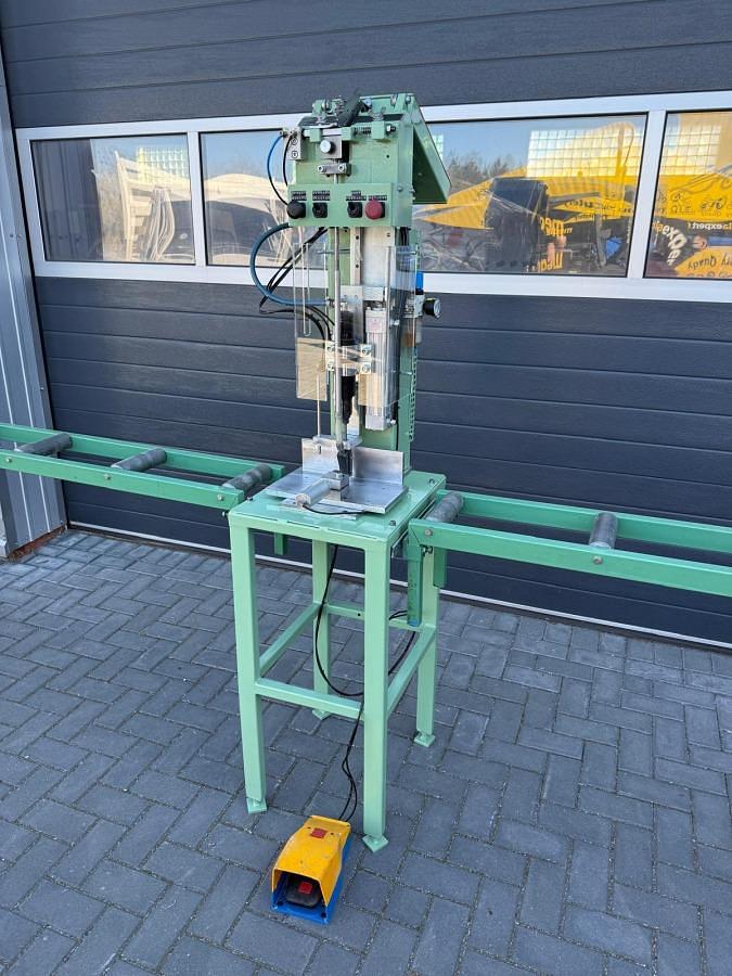 Used URBAN REINFORCEMENT SCREWDRIVER DS 1700 YEAR 2006