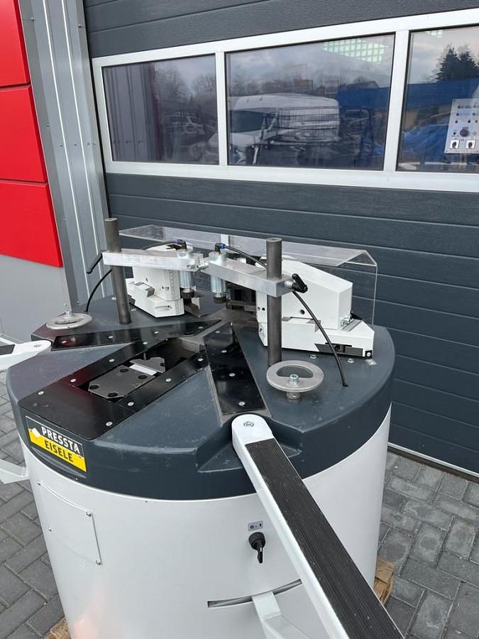 Używane ZAGNIATARKA / ZACISKARKA DO NAROŻY PRESSTA EISELE 7000 ROK 2021