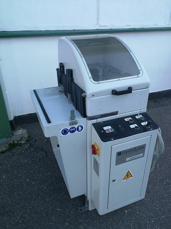 Used POLE MILLING MACHINE FOM INDUSTRIE MISTRAL 26 A YEAR 2006