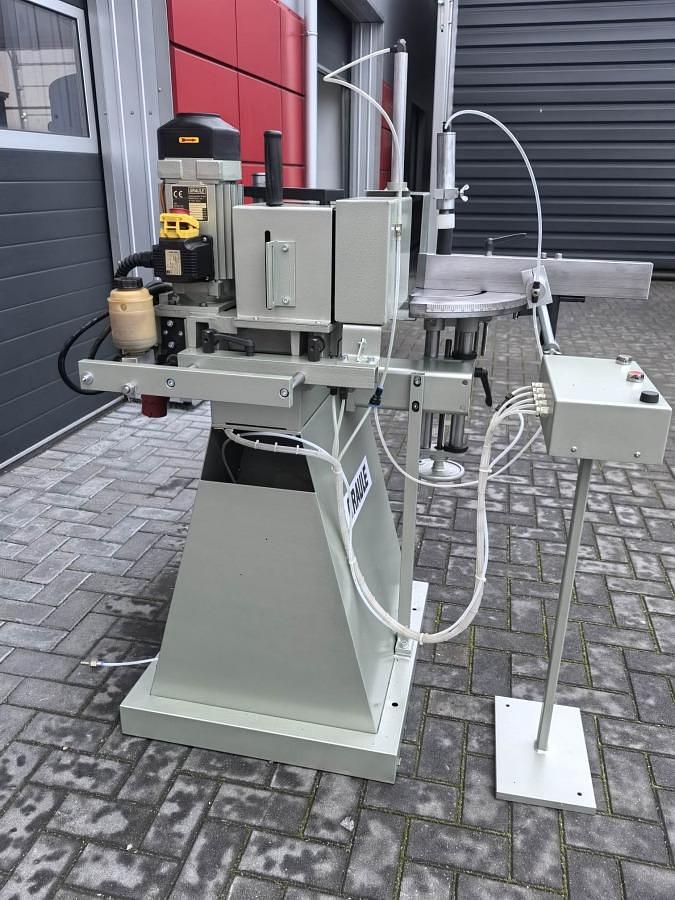 Used AUTOMATIC POST MILLING MACHINE GRAULE AKF 6/250