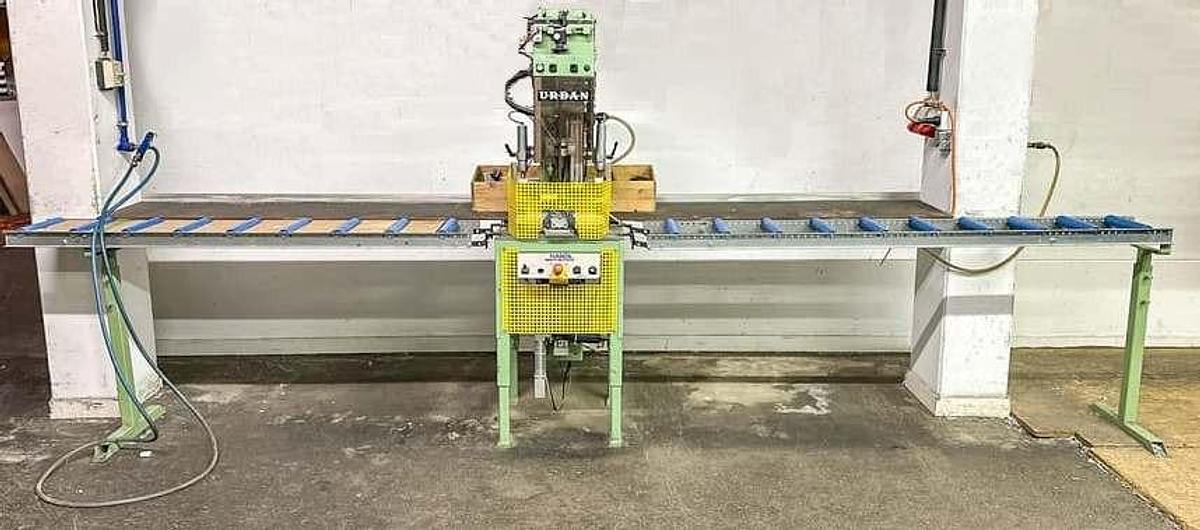 Used URBAN REINFORCEMENT SCREWDRIVER DS 1700 WITH DOWEL BAR YEAR 2009