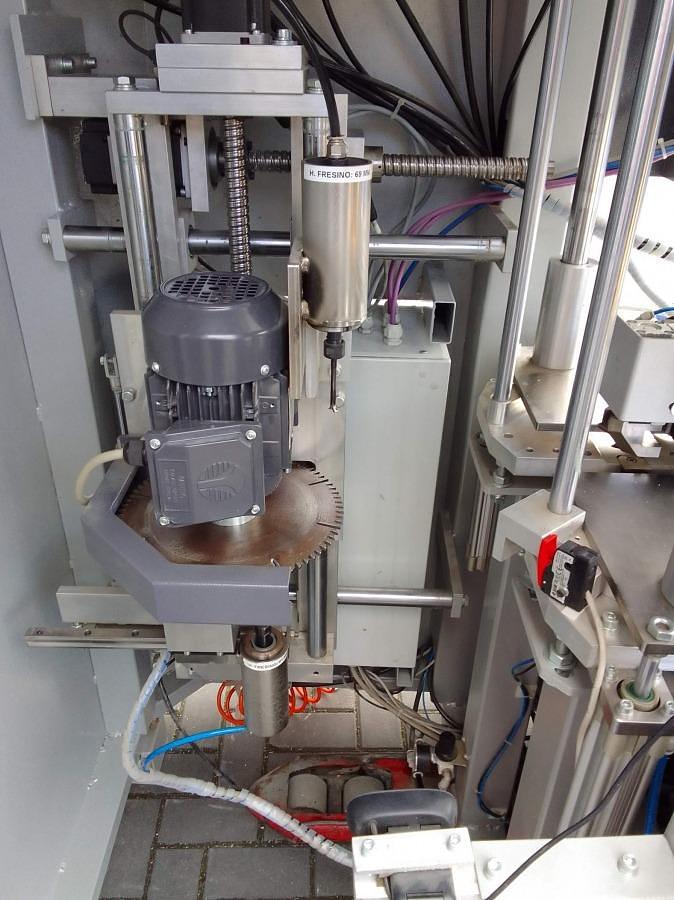 Używane OCZYSZCZARKA ITAL-PLASTICK PA-2 CNC START ROK 2020