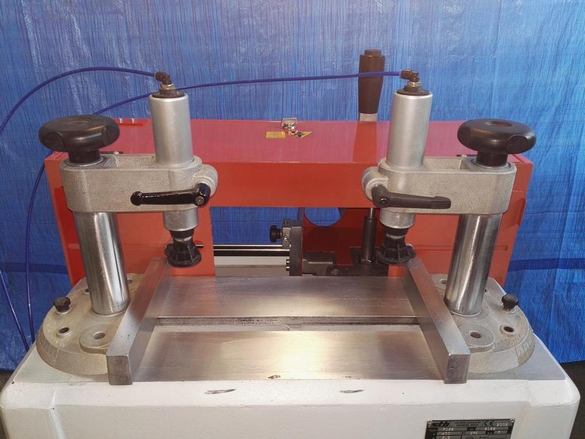 Używane FREZARKA DO SŁUPKA STB  F 125 ROK 2002