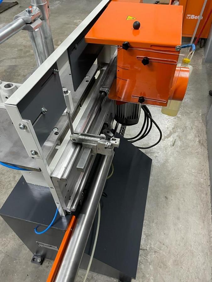 Used ELUMATEC POST MILLING MACHINE AF 223