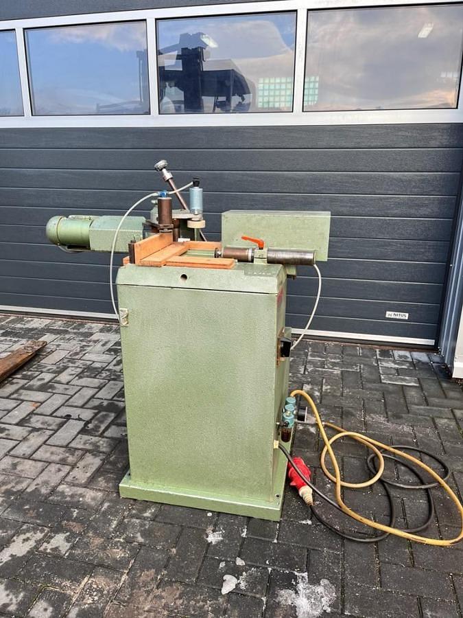 Used ROTOX POST MILLING MACHINE SAF 165
