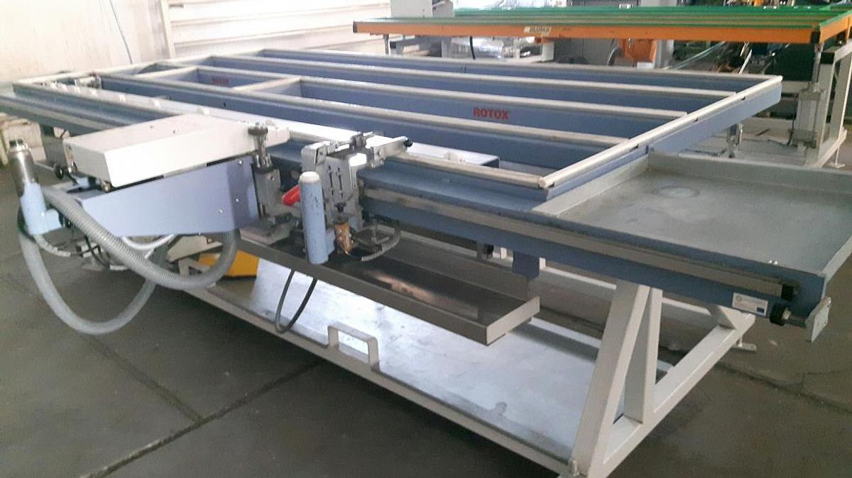 Używane STÓŁ DO OKUWANIA ROTOX FMS 2713 ROK 2008