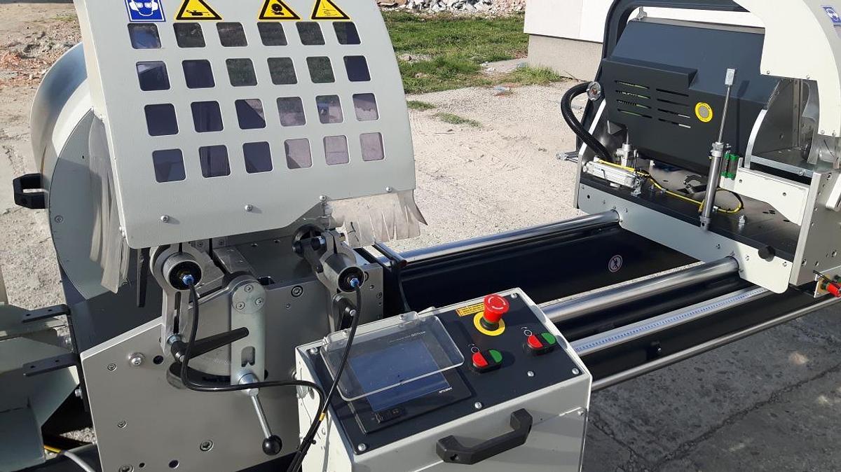 Używane PIŁA DWUGŁOWICOWA AUTOMATYCZNA KABAN AC 1040 ROK 2015
