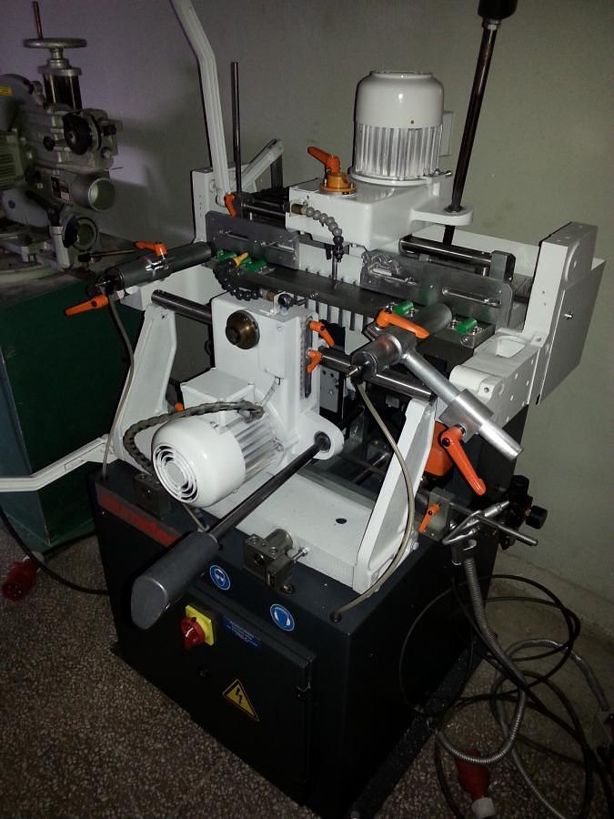 Used MILLING MACHINE ELUMATEC KF 78 YEAR 1998