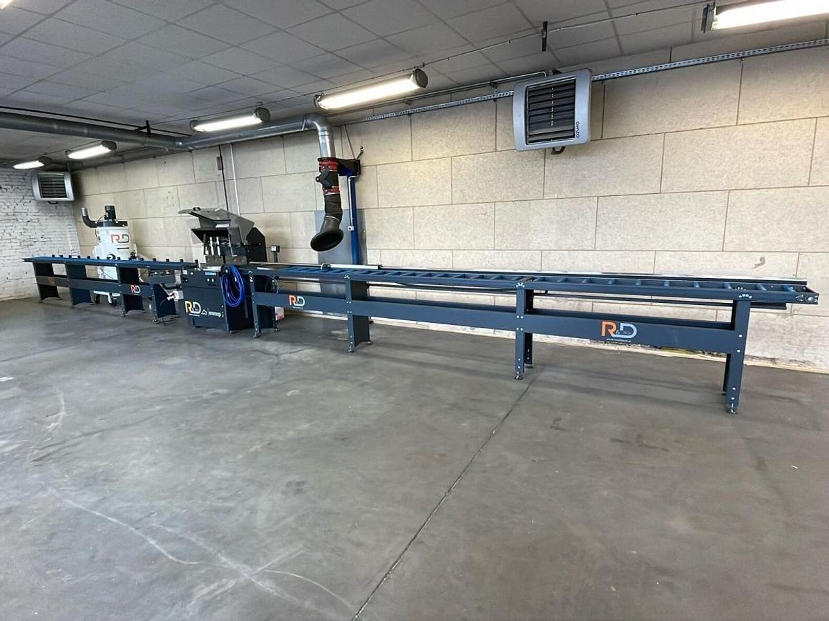 Used SINGLE HEAD SAW EMMEGI SCA 550 YEAR 2022