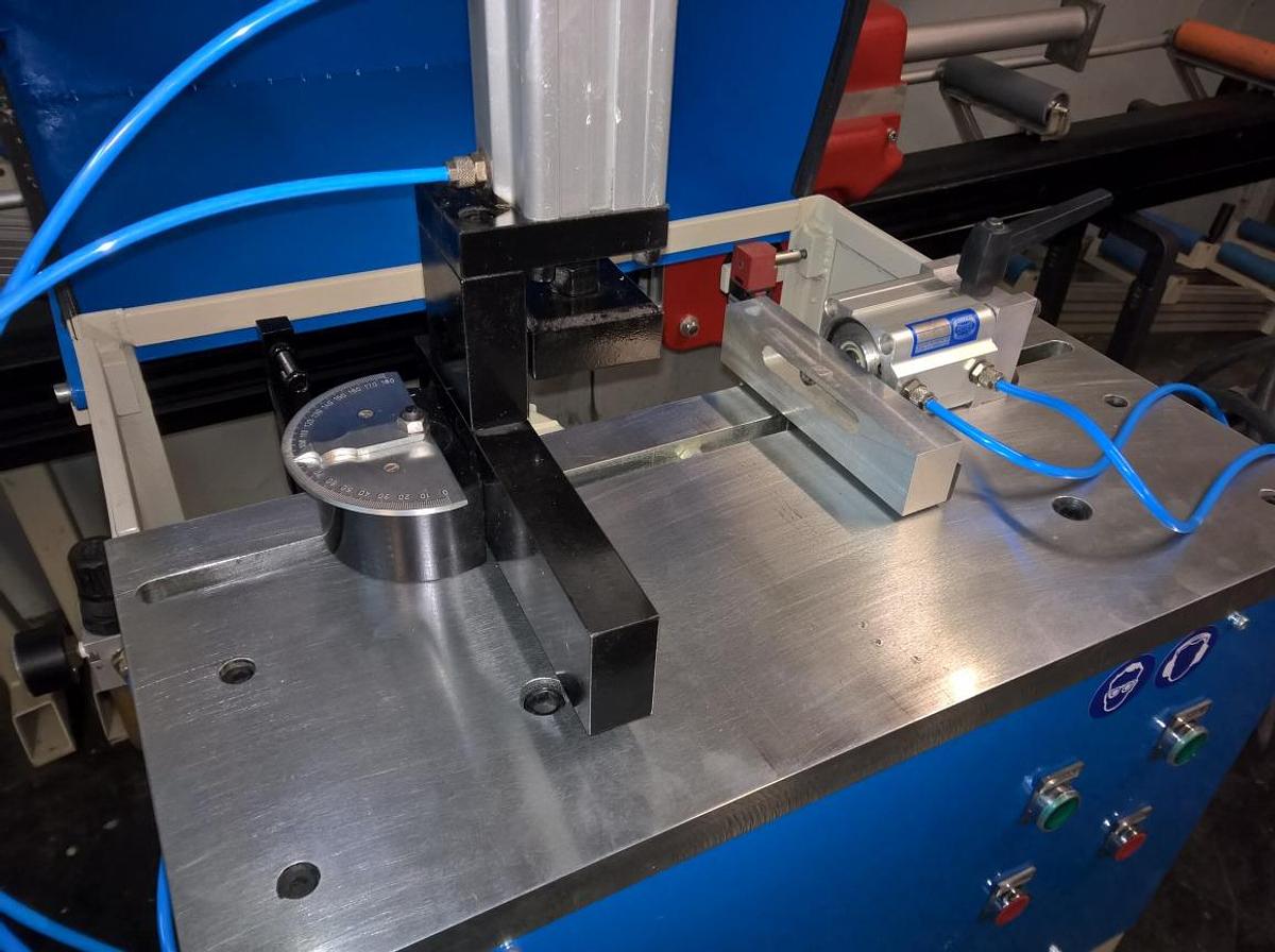 Used POLE MILLING MACHINE PREZ-MET FS 50 YEAR 2001