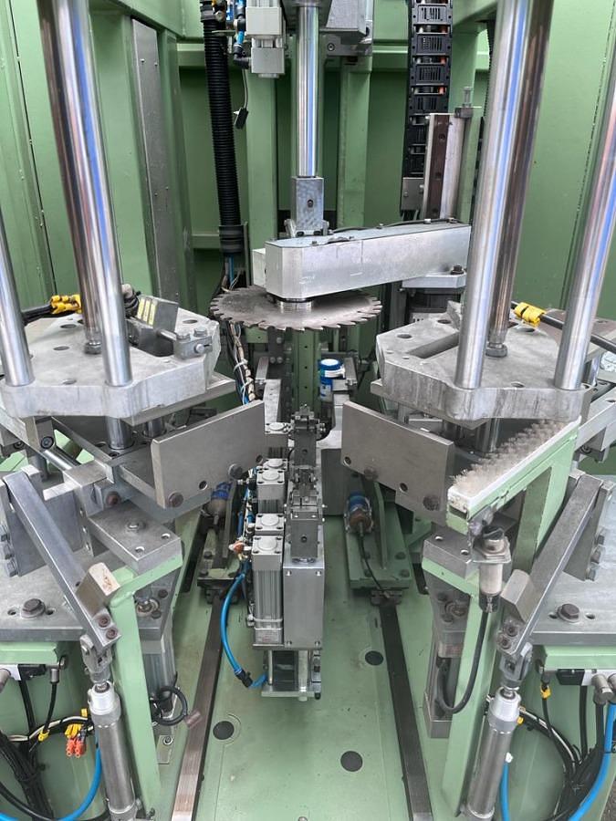 Used CNC BLAST MACHINE URBAN SV 530 YEAR 2006