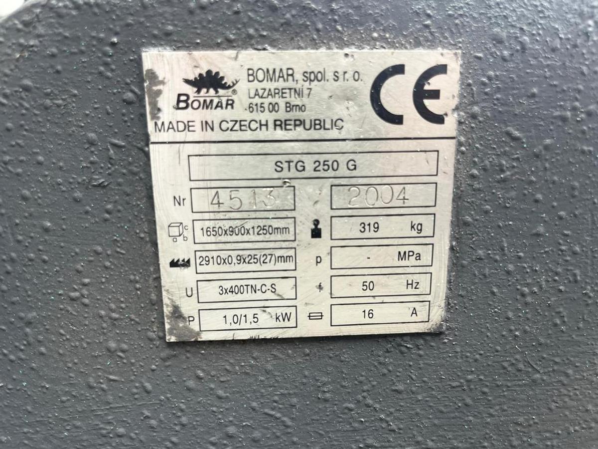 Używane PRZECINARKA PÓŁAUTOMATYCZNA DO STALI BOMAR ERGONOMIC 320.250 DGH ROK 2004