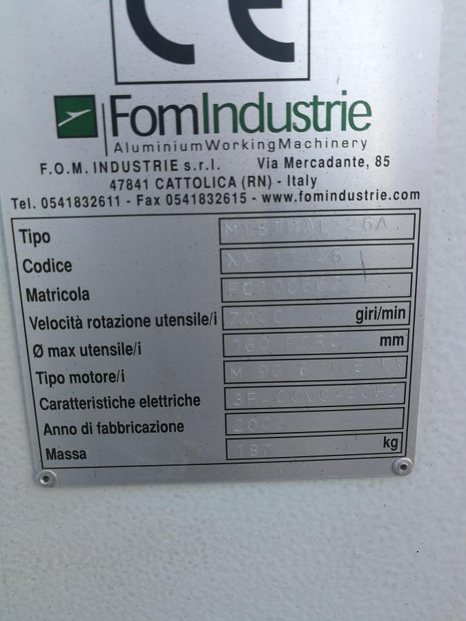 Używane FREZARKA DO SŁUPKA FOM INDUSTRIE MISTRAL 26 A ROK 2006