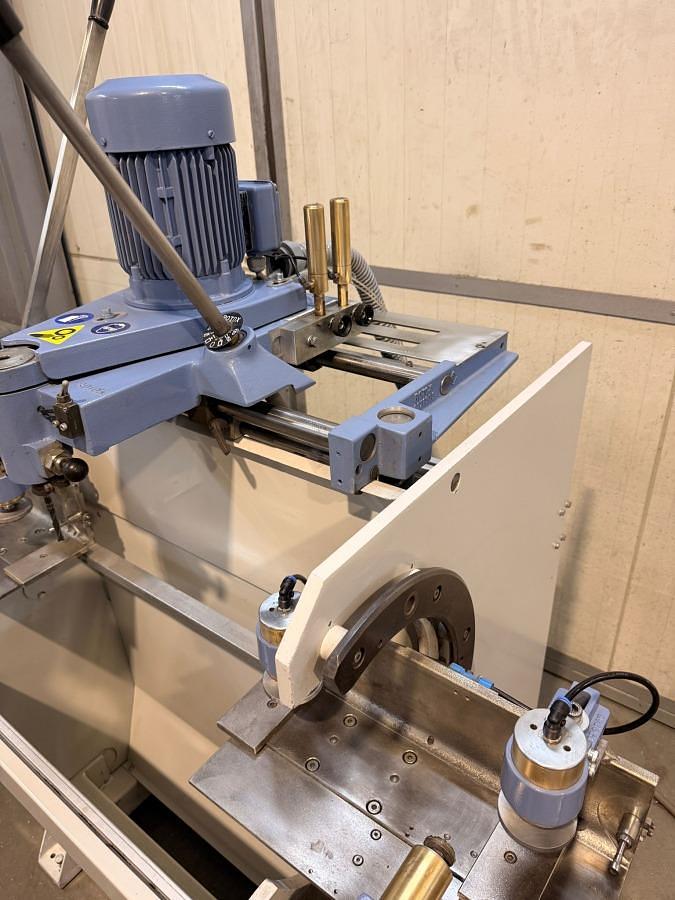 Used ROTOX MILLING AND COPYING MACHINE KF 348