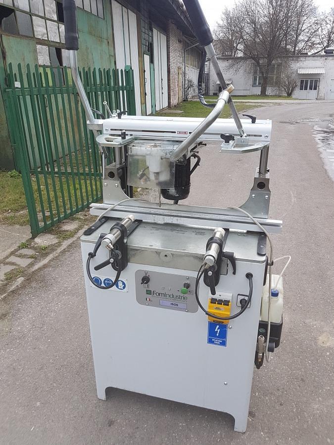 Used MILLING AND COPYING MACHINE FOM INDUSTRIE ISOS YEAR 2009