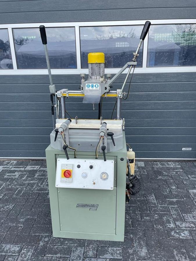 Used MILLING AND COPYING MACHINE ALUMA PANTO 10 YEAR 2009