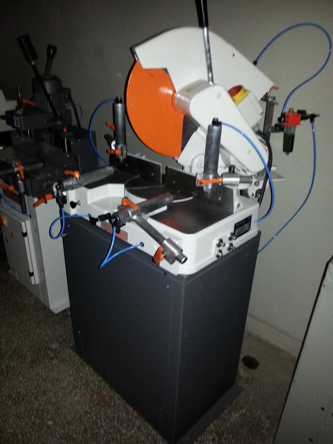 Used ELUMATEC SINGLE HEAD SAW MGS 72/30